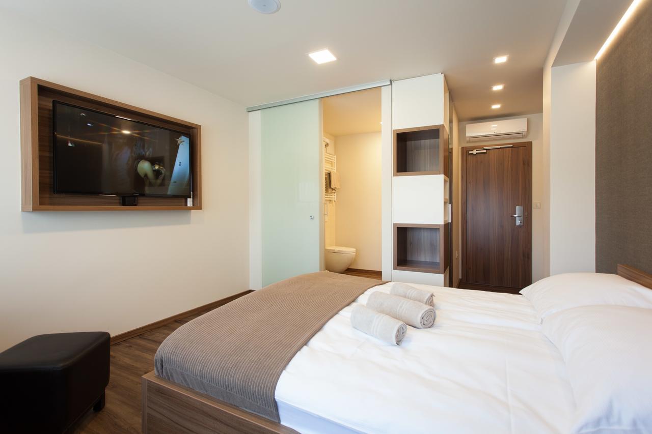Hotel Pomaranca Птуй Екстер'єр фото