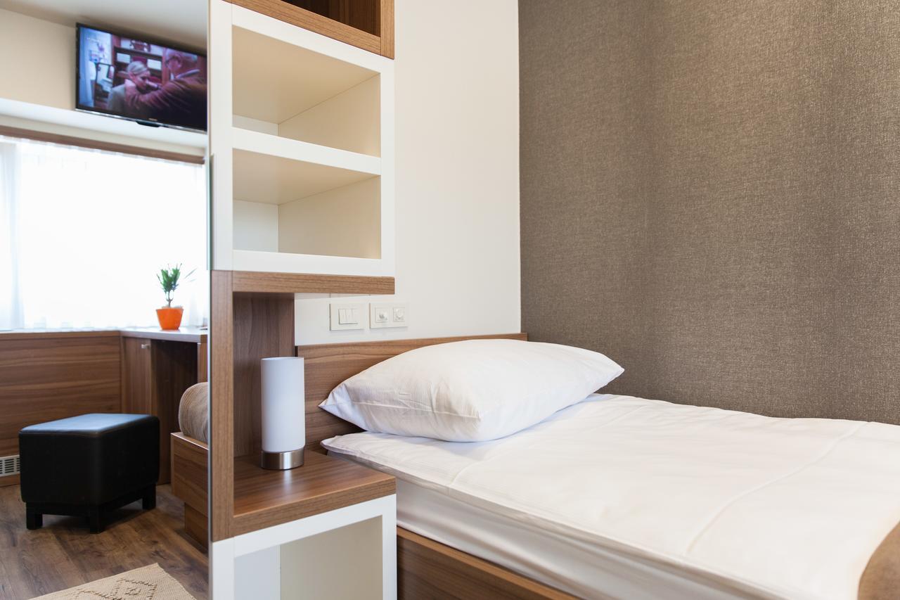 Hotel Pomaranca Птуй Екстер'єр фото